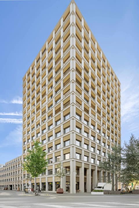 2BR Apt | Pilatus View | Near Lucerne