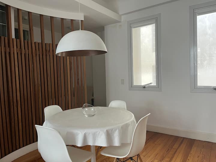 Refurbished one-bedroom apartment in Recoleta for 4 guests