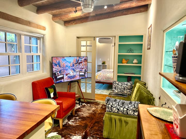 One-story Casita/ Walk To Plaza. A/c .Pet Freindly - Santa Fe, NM