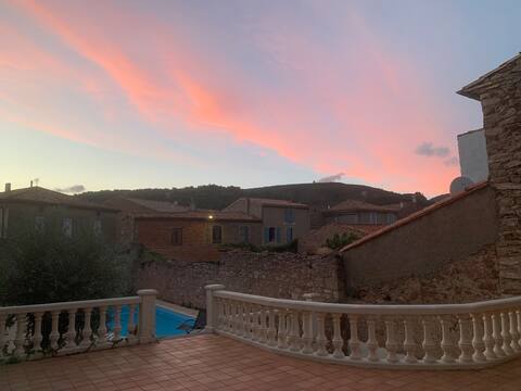 Modern large house with pool in centre of Caunes