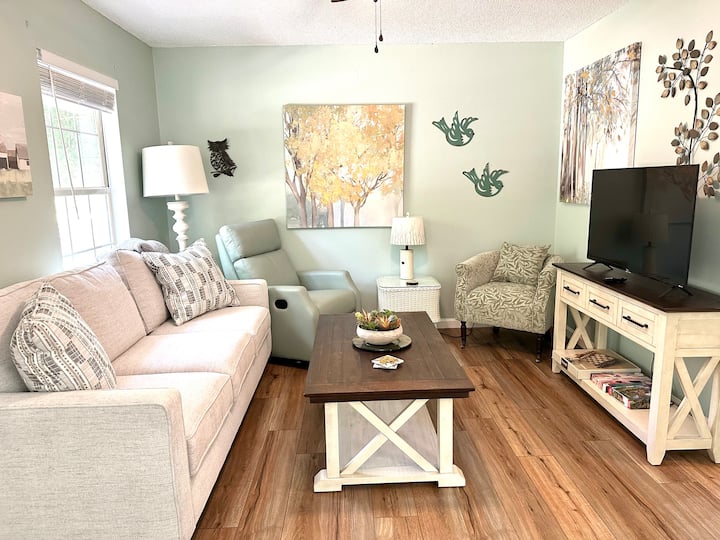 Live Oak Cottages Iii. 2/2  In Town Nature Retreat - Tallahassee, FL