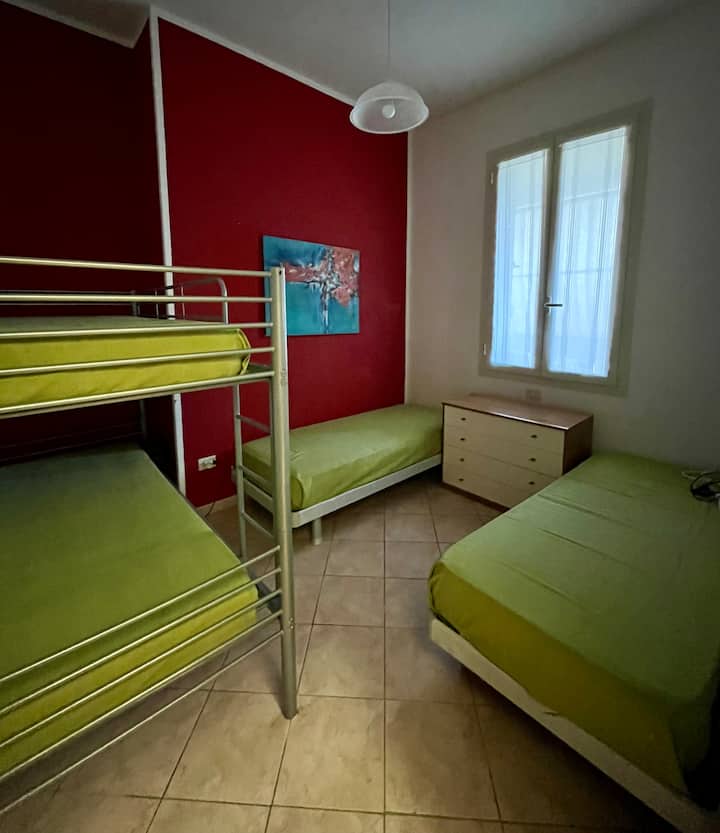 غرفة النوم 2