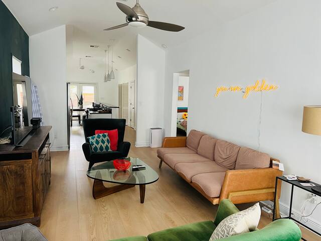 Hip E.Side Downtwn House Walk 2 ALL! gallery image 4