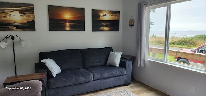 Maggie's Ocean Retreat Located In Neah Bay, Wa - Neah Bay, WA
