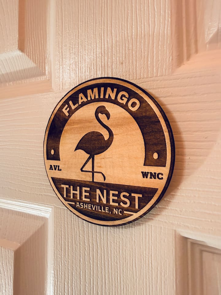 THE NEST | Zipline | Air Hockey | Arcade | 10 Beds - Houses for
