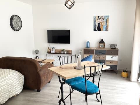 Successful Airbnb property: "Au charme de la baie" with parking space + Wi-Fi in Saint Valery Sur Somme