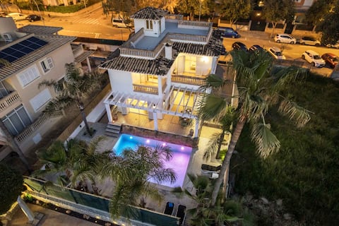 Vila SOL FELOSTAL,130m to beach,near airport&Palma