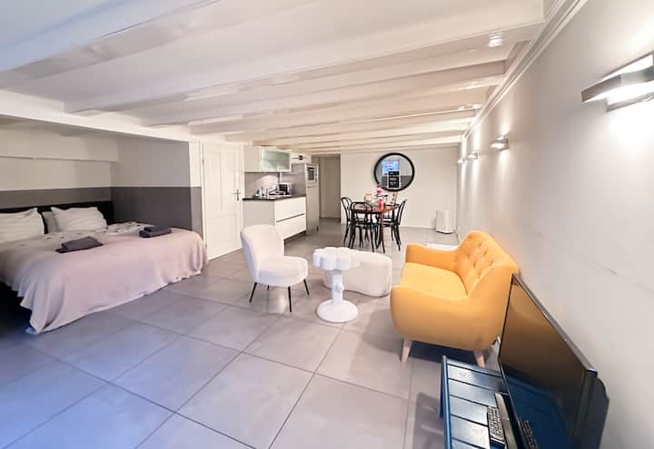 Private Apartment@ City Centre & Canal View - Amsterdam