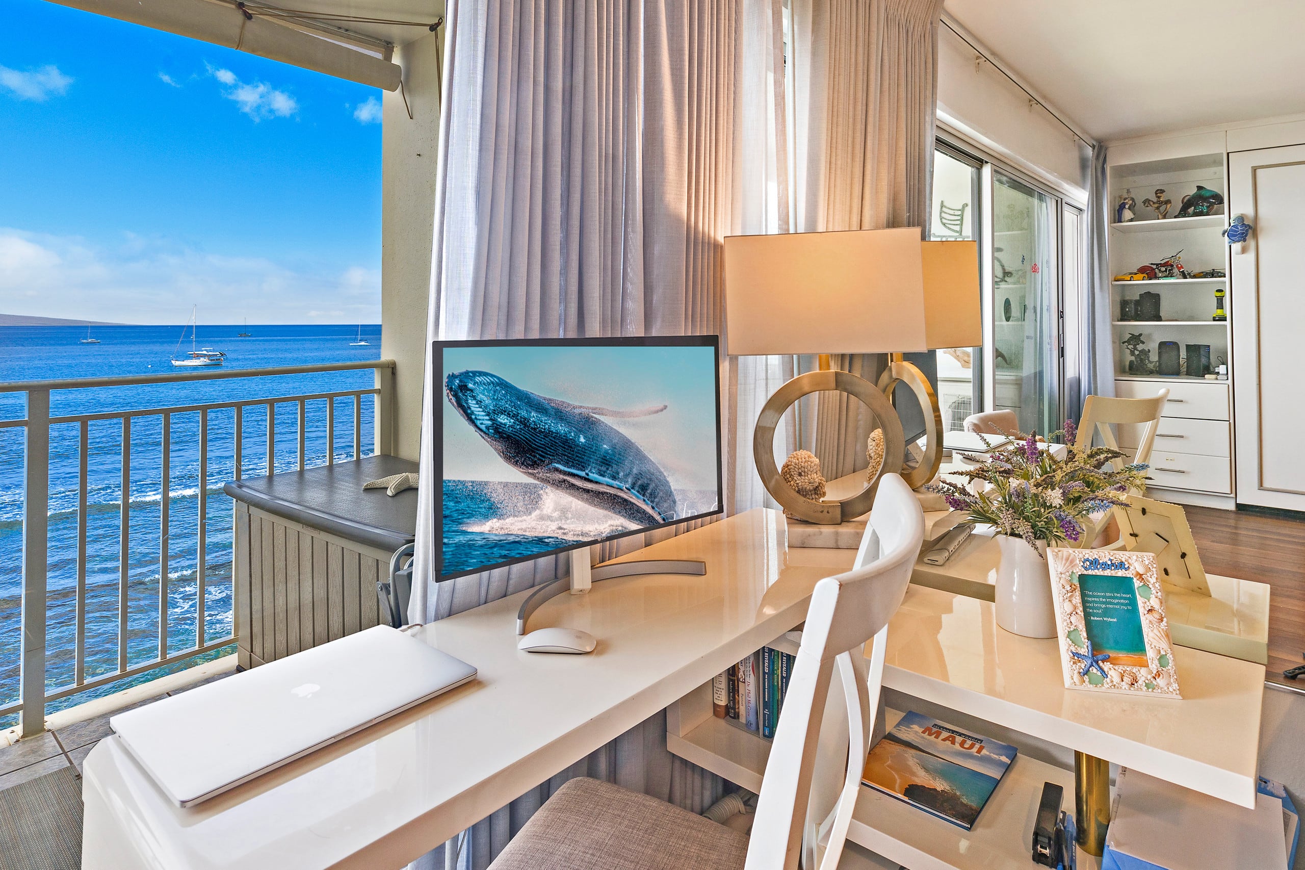 Condo in Lahaina · ★4.96 · 1 bedroom · 2 beds · 1 bath - Image 4