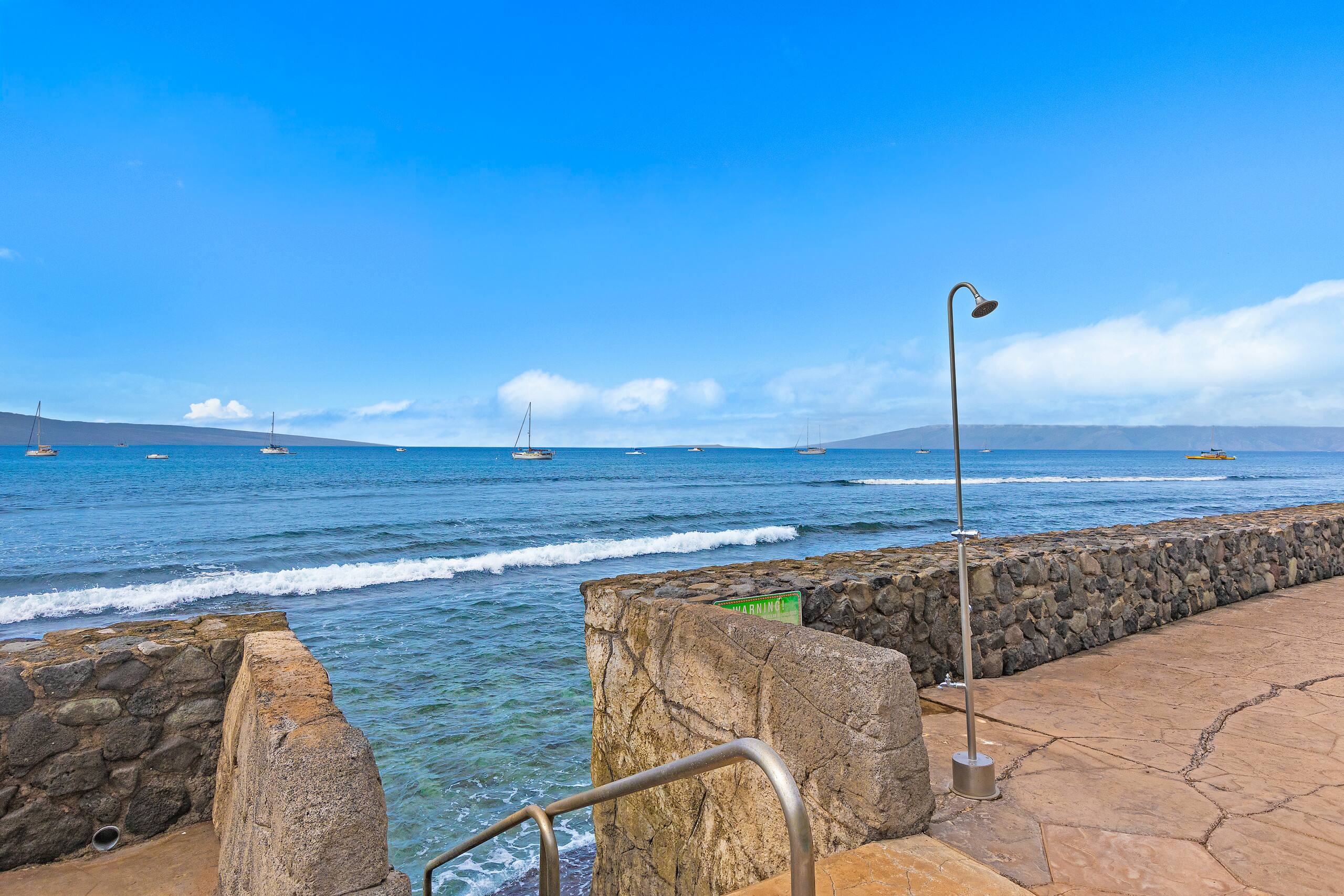 Condo in Lahaina · ★4.96 · 1 bedroom · 2 beds · 1 bath - Image 30