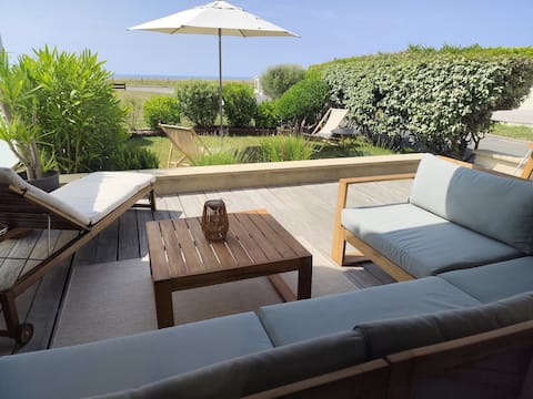 Top performing Airbnb: Faces the sea, south-facing☀️! Little slice of heaven in Le Pouliguen