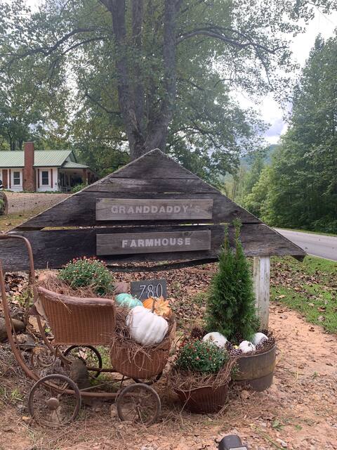 Granddaddy’s FALL Farmhouse