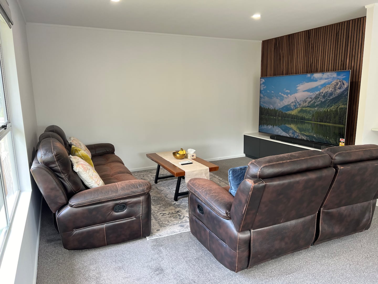 Private 1 Bedroom
With Shared Bathroom 2