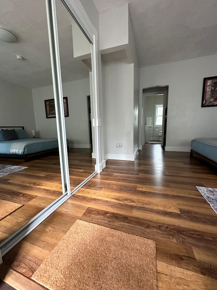 Charming Studio Near Great Food And Shopping - Portland, OR