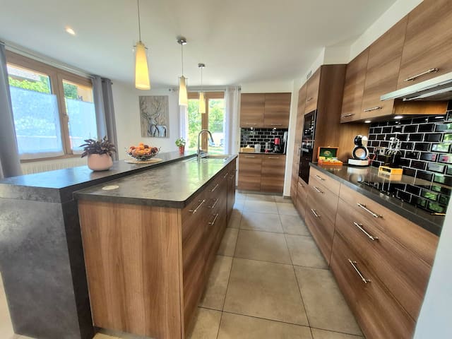 Entire home with 6+ bedrooms in Aime - Close to ski slopes, hot tub, pool table, garden
