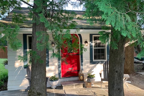 Top Airbnb: Loblolly Cottage in Hudson Valley