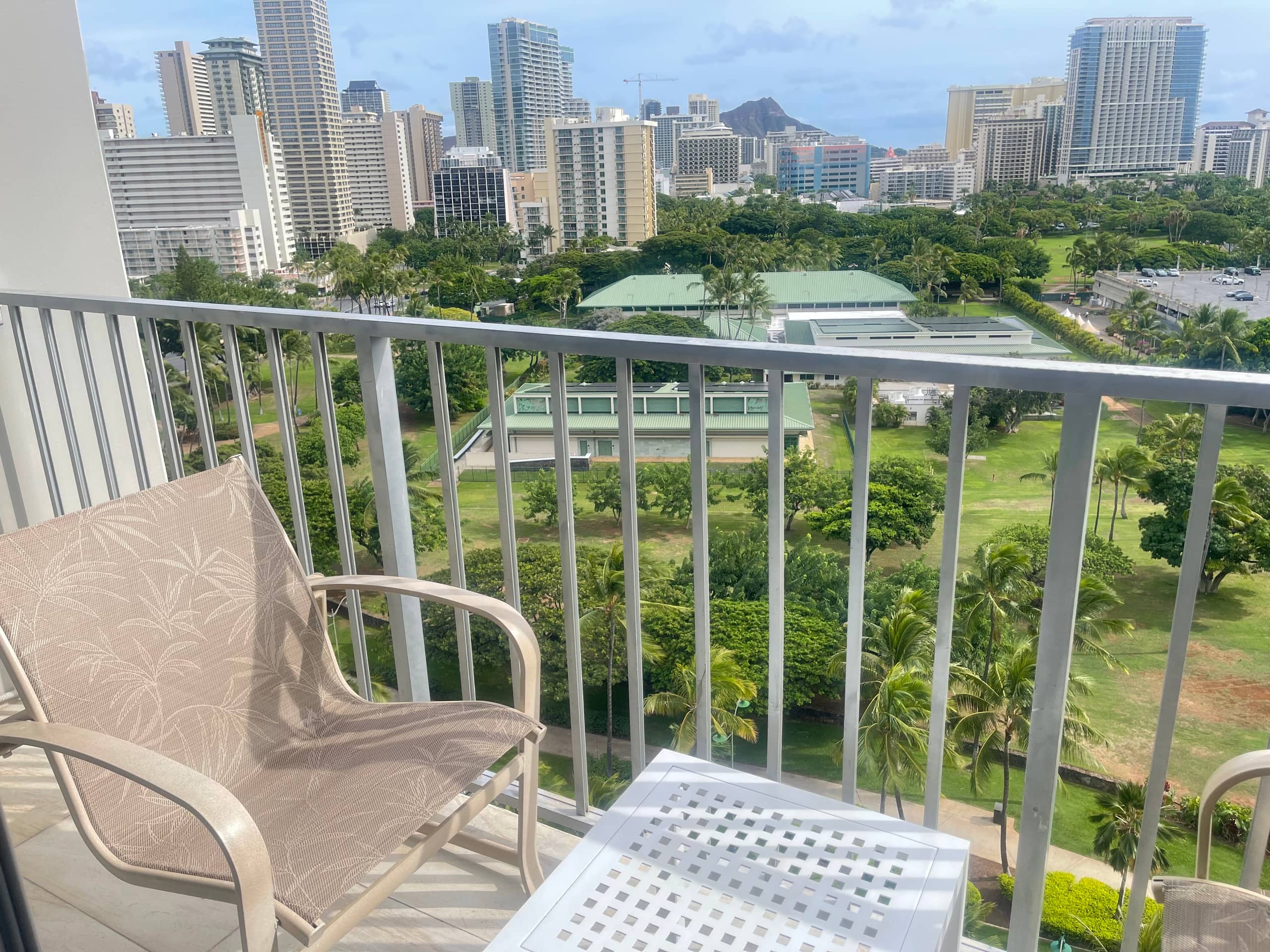 Condo in Honolulu · ★4.91 · Studio · 1 bed · 1 bath - Image 16