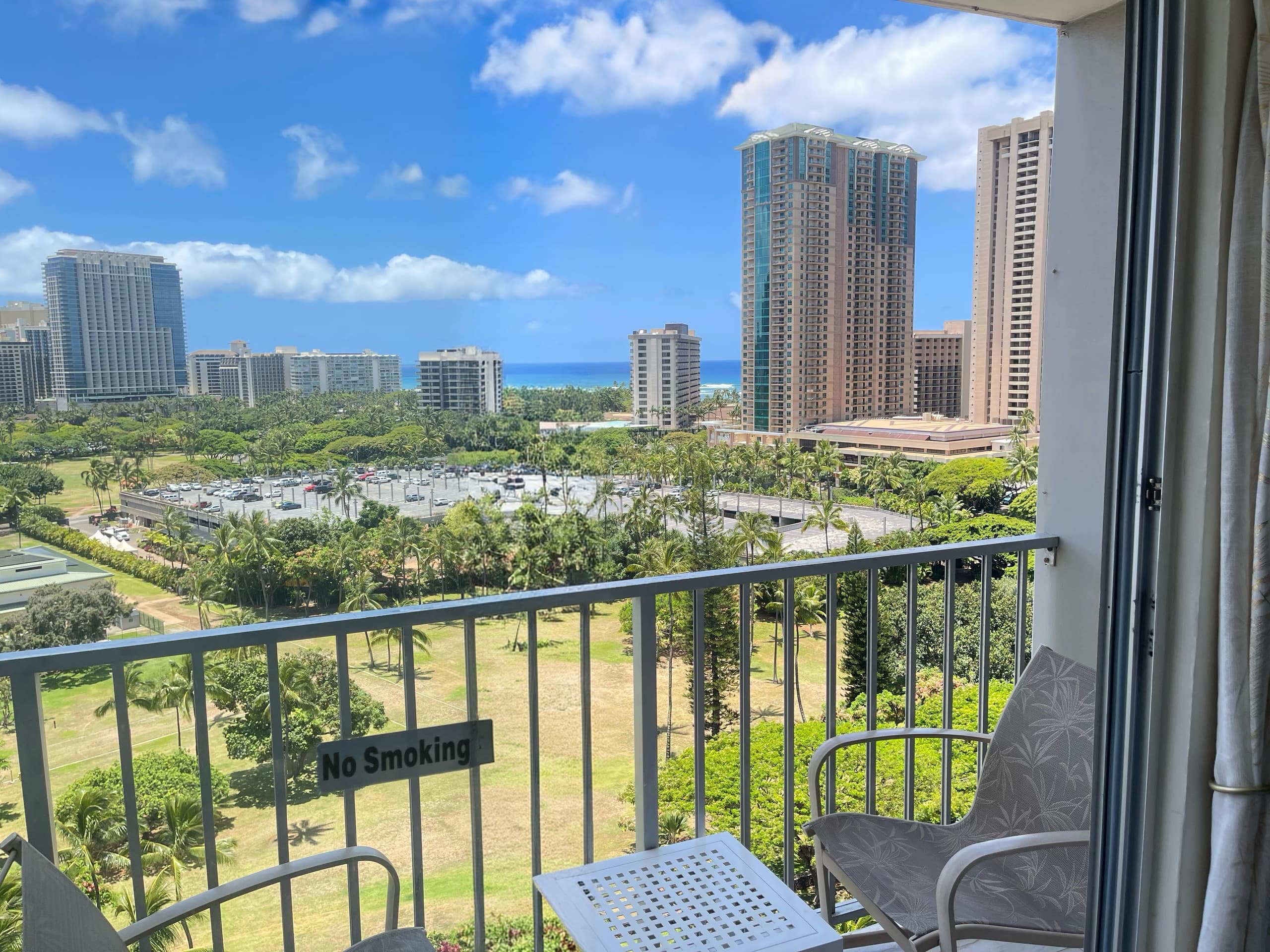 Condo in Honolulu · ★4.91 · Studio · 1 bed · 1 bath - Image 43