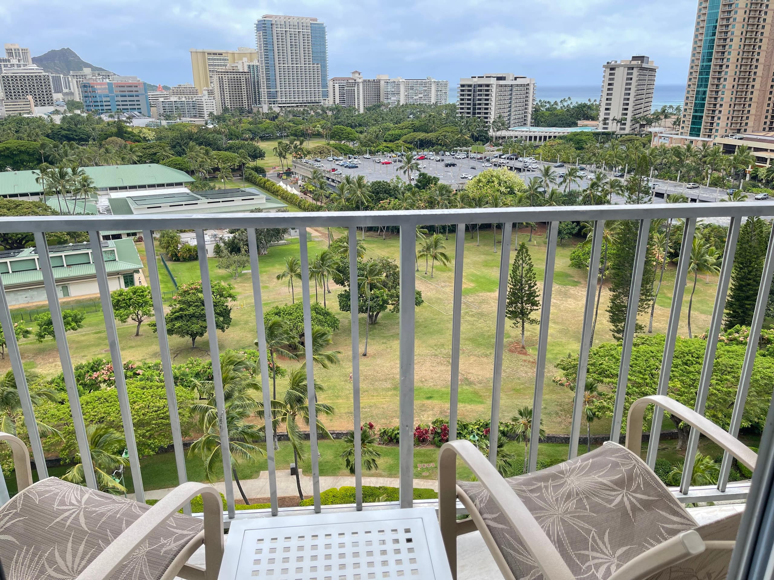 Condo in Honolulu · ★4.91 · Studio · 1 bed · 1 bath - Image 42