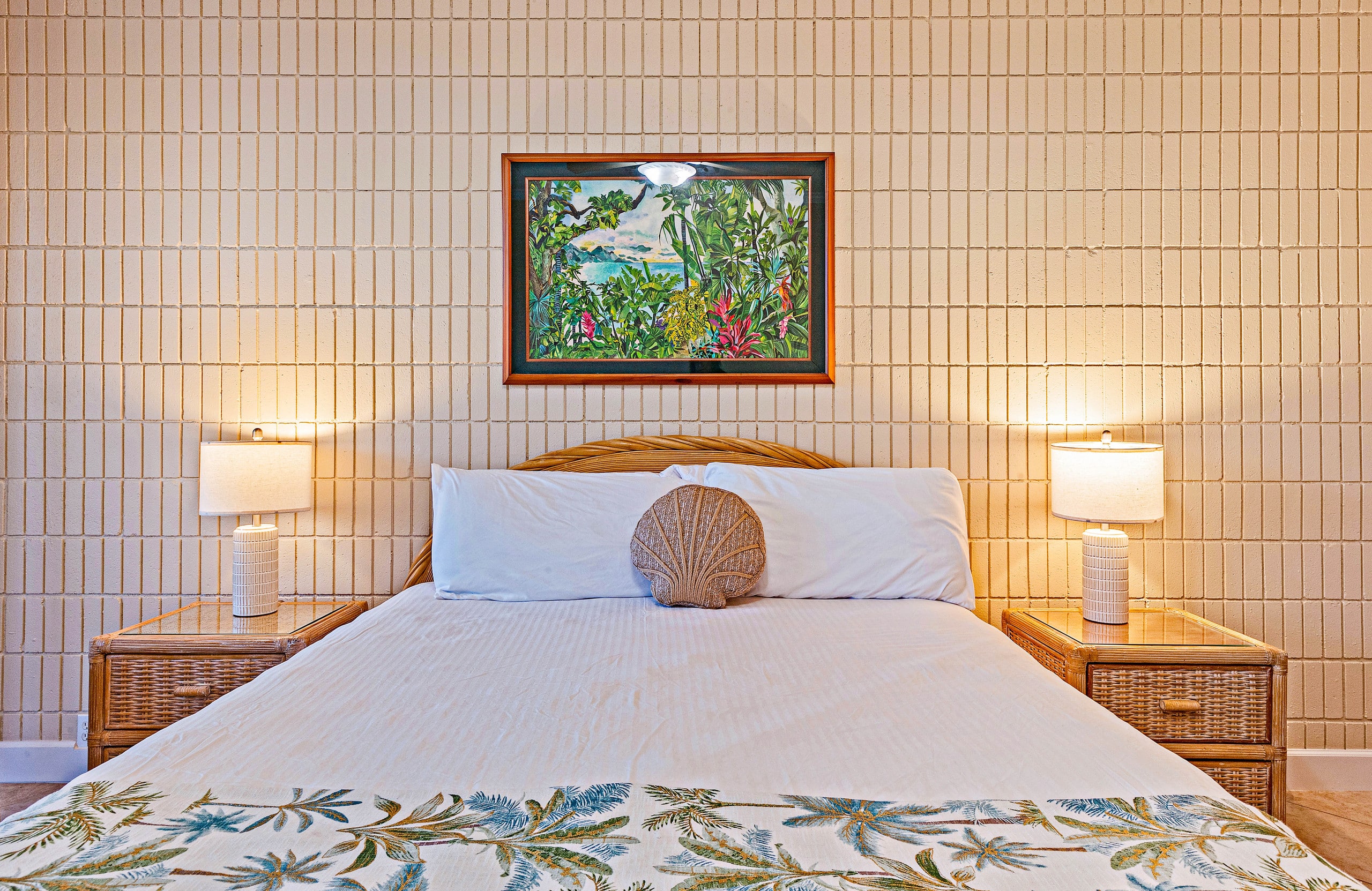 Condo in Lahaina · ★4.9 · 1 bedroom · 2 beds · 1 bath - Image 12