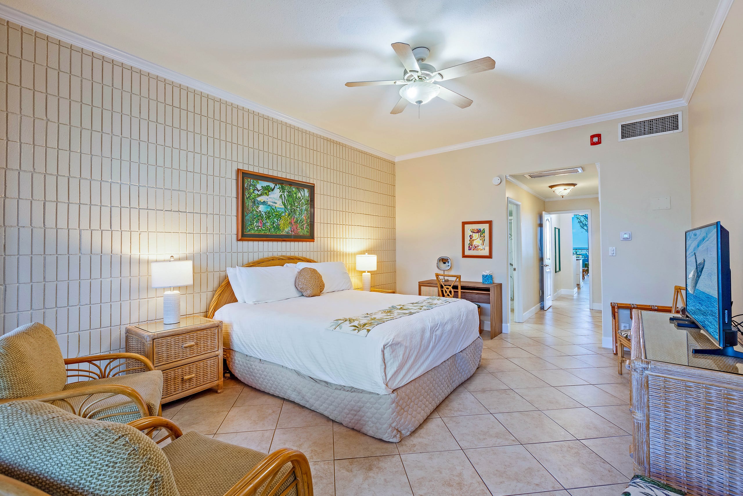 Condo in Lahaina · ★4.9 · 1 bedroom · 2 beds · 1 bath - Image 13