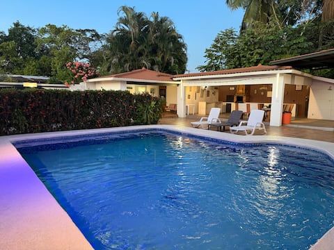 Beautiful Country House with Pool 5 Bedrooms