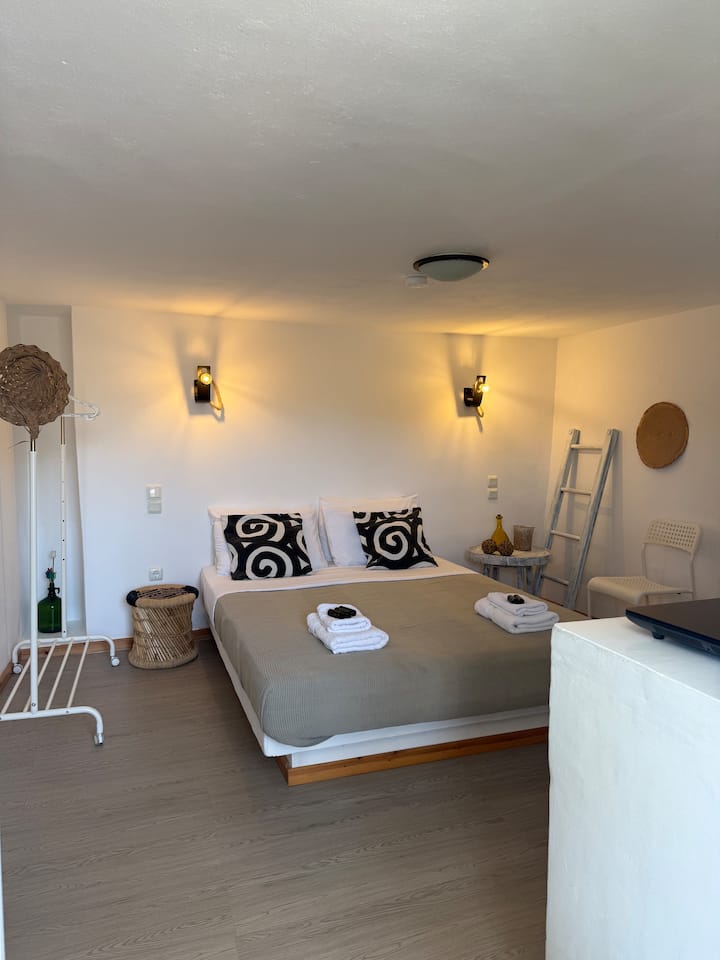 Renovated Cellar In Apollonia