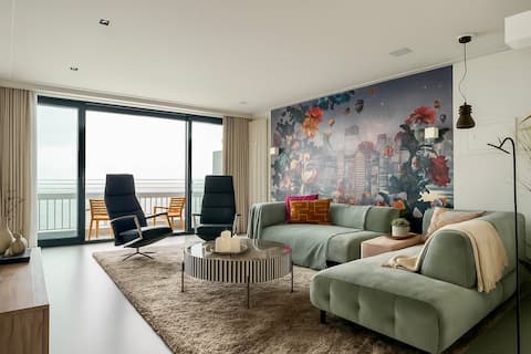 Top Airbnb: Amsterdam Beach: 5* apt. with ocean & city views! in Zandvoort