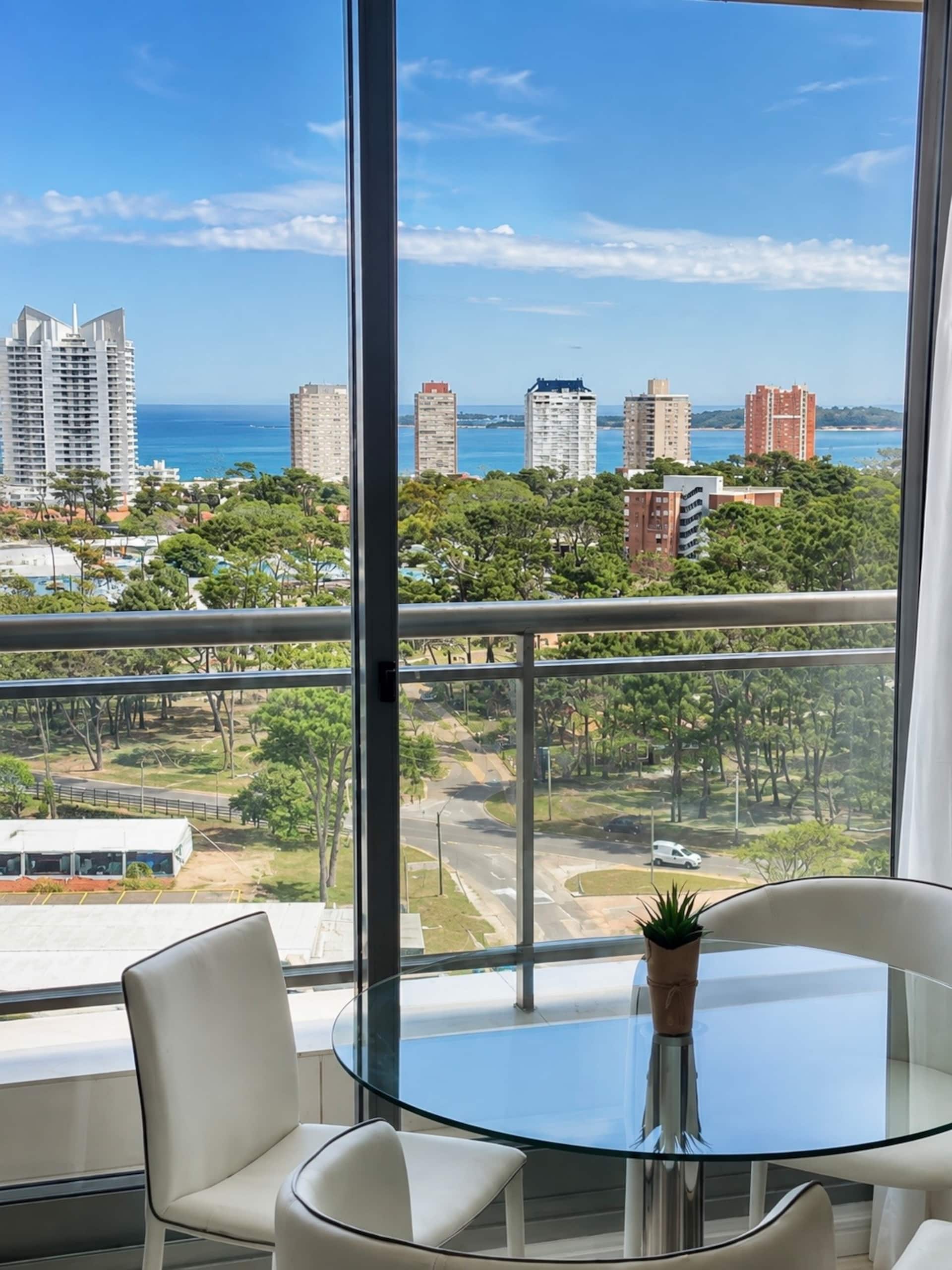 Luxury studio with an ocean view