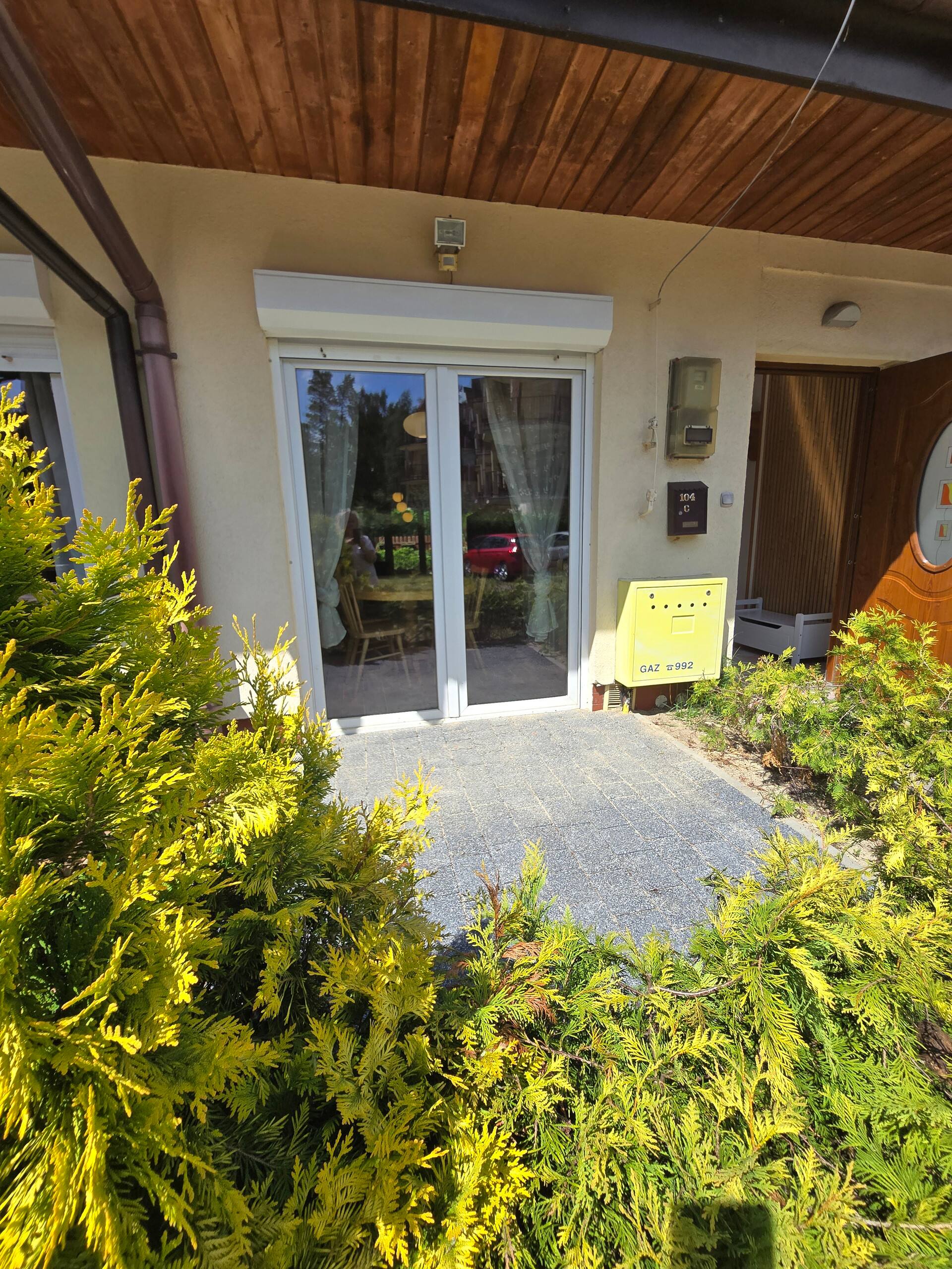 Charming house 100m from the beach.