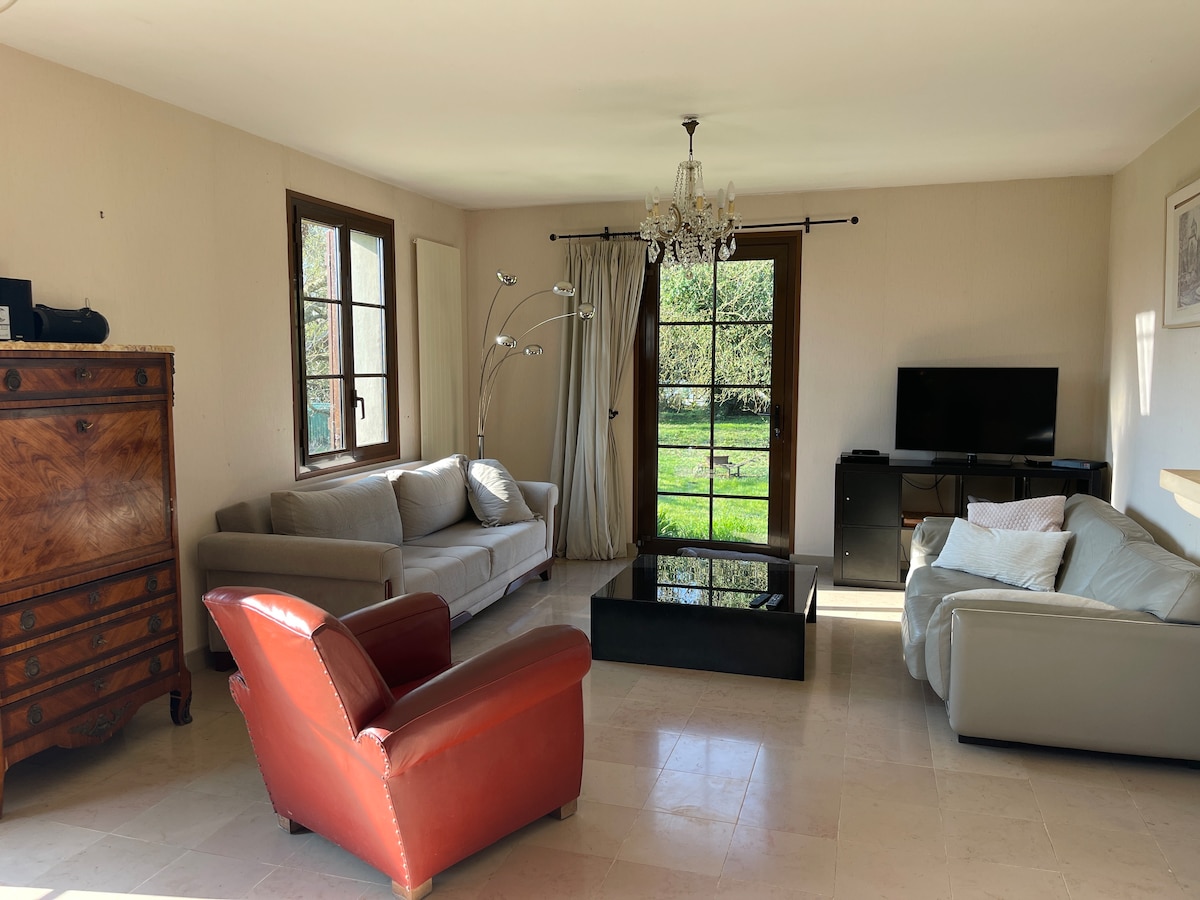 Airbnb performant: Quiet and charming house à Marne