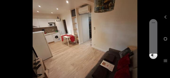 Petit Studio Nice-ville Climatisation/wifi/tv - Nice