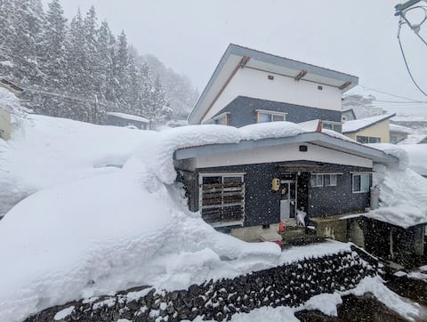 Gala Resort 2 minutes
Entire House
FREE parking