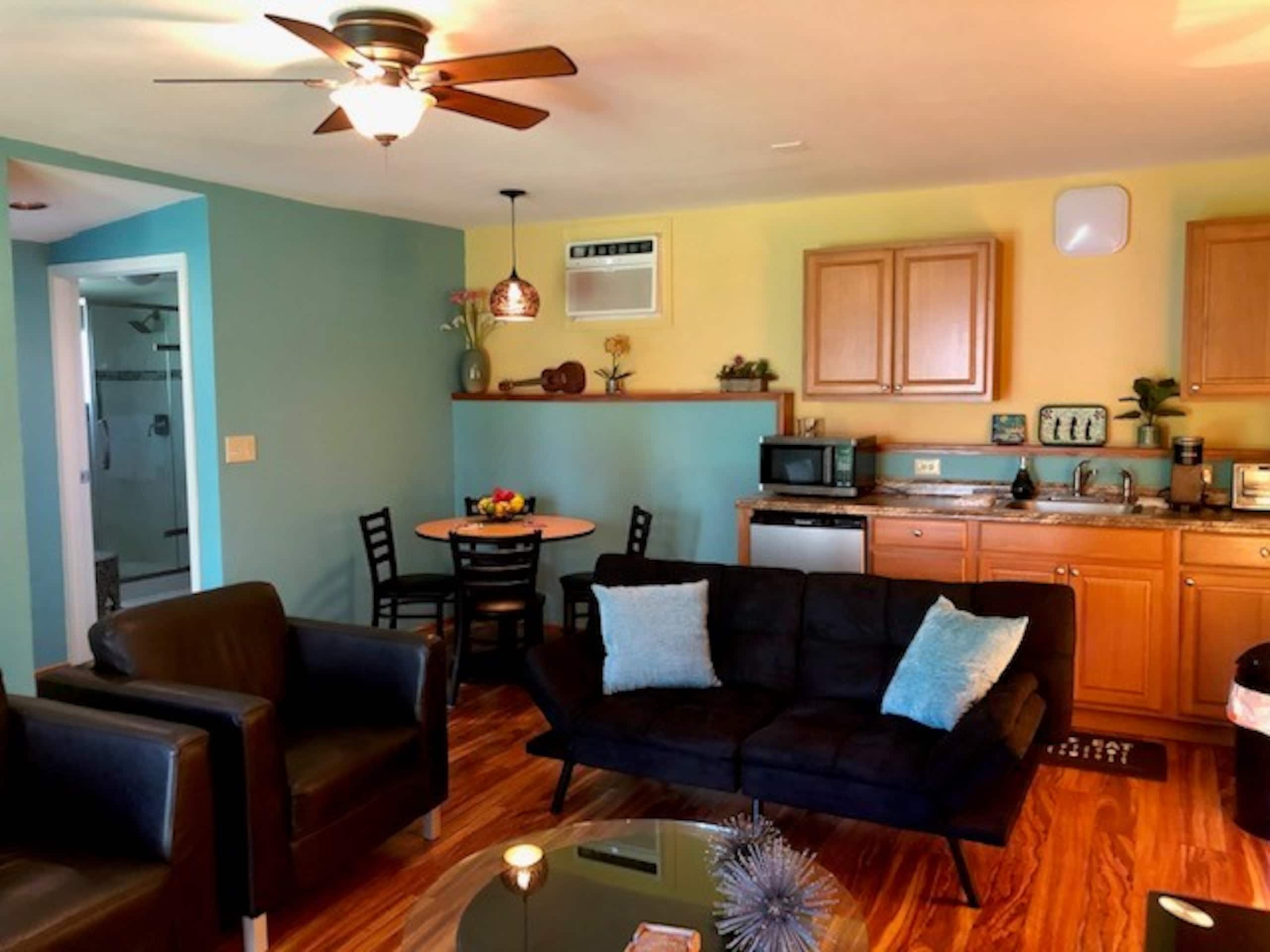 Guesthouse in Hakalau · ★4.84 · 1 bedroom · 2 beds · 1 bath - Photo 12