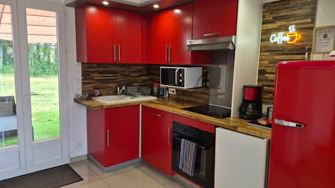 (No. 02) 2 rooms ground floor terrace for 1 to 5 people