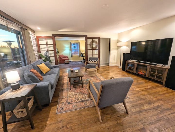Mayor's Manor: Riverview, Deck, Gym And Sauna - Hood River, OR