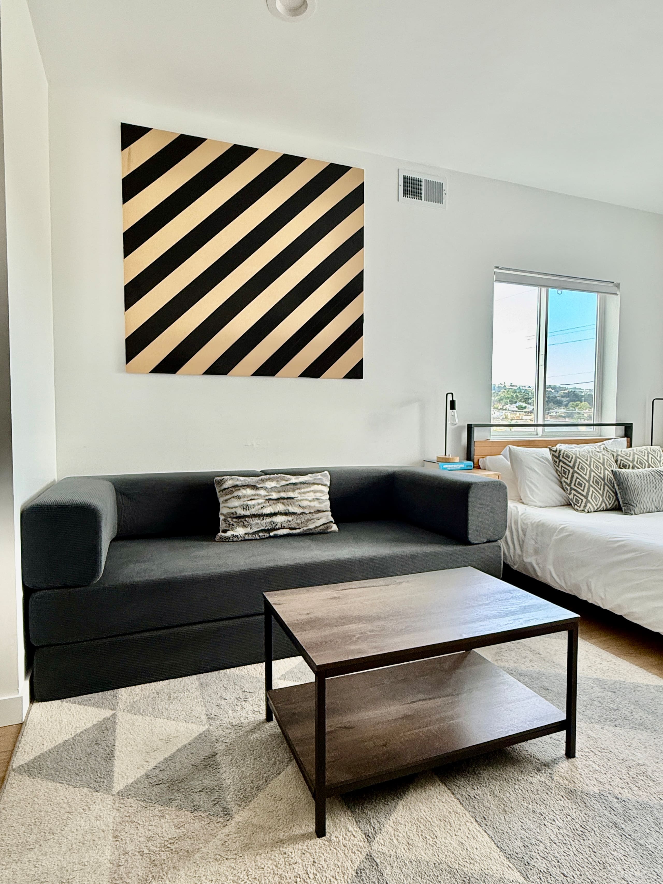 Guesthouse in South San Francisco · ★4.92 · 2 bedrooms · 3 beds · 2 private baths - Image 11
