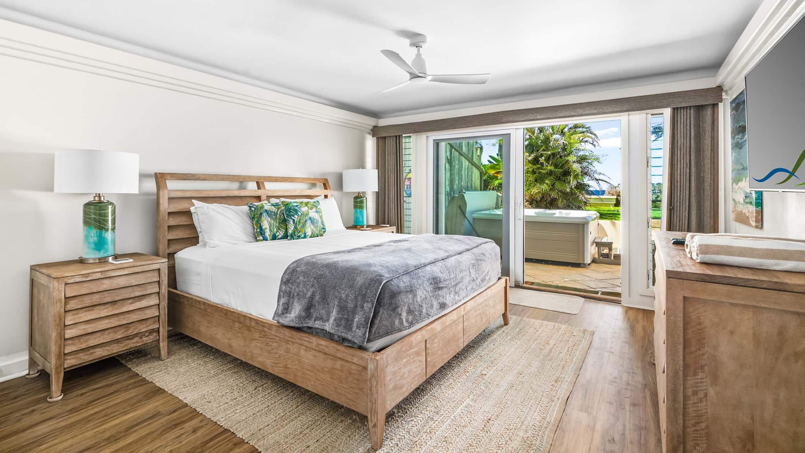 Home in Koloa · ★4.5 · 2 bedrooms · 2 beds · 2 baths - Image 9