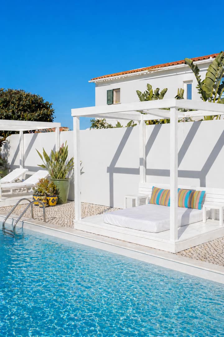 Boutique Villa Vogue 23 - 
5 Suites | 6 Bathrooms - Sintra