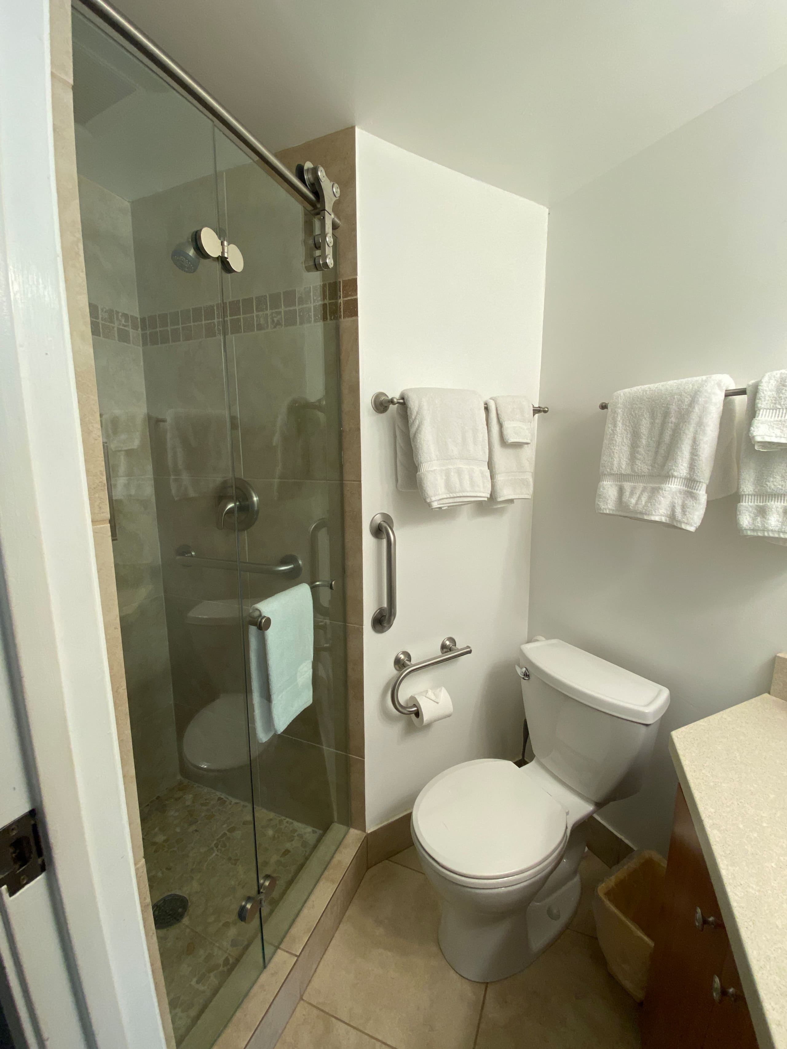 Condo in Kihei · ★4.99 · 1 bedroom · 2 beds · 2 private baths - Image 40