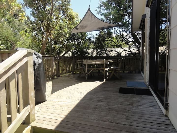 14 Tecoma Ave Stay 3 Pay 2 Winter Special - Sandy Point, Australia