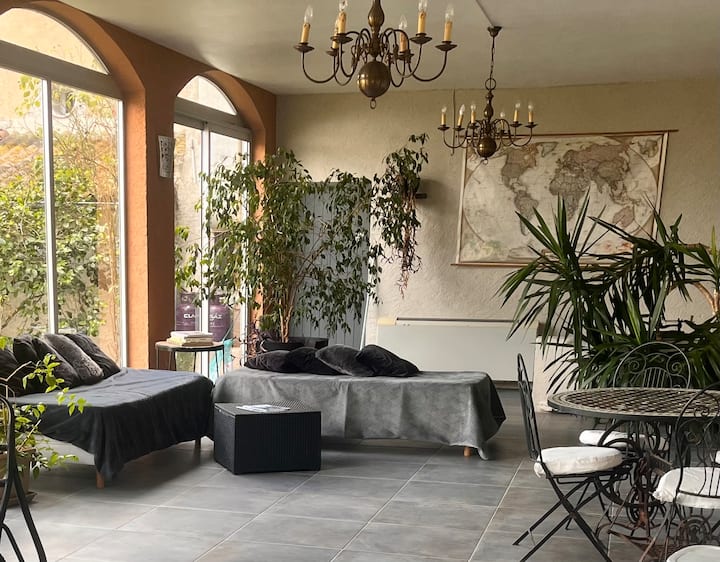 Centre De Montmorillon, Logement Avec Jardin’ - Lussac-les-Châteaux
