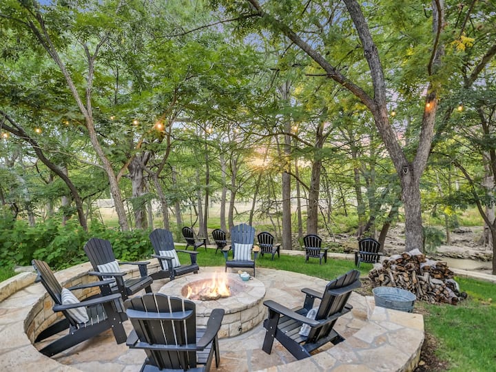Sunshine Suite  Cypress Creek Access + Fire Pit | On Wimberley Square - Wimberley, TX