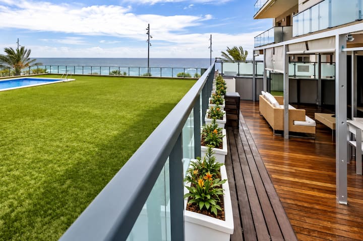 Great apartment with pool on Playa de Barcelona