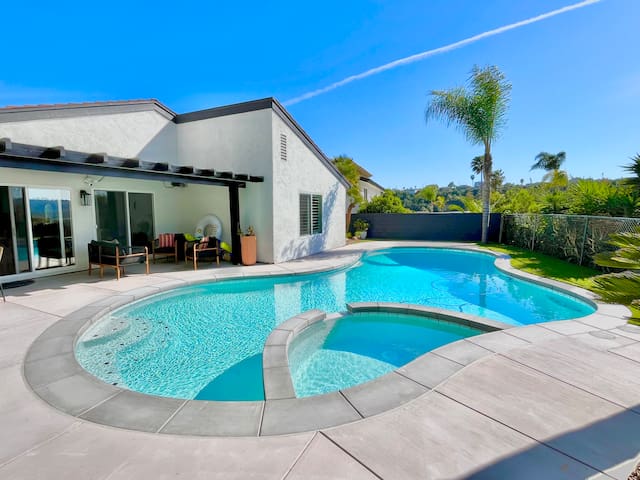 Tranquil Retreat Atop Canyon: Pool +View + Sunset