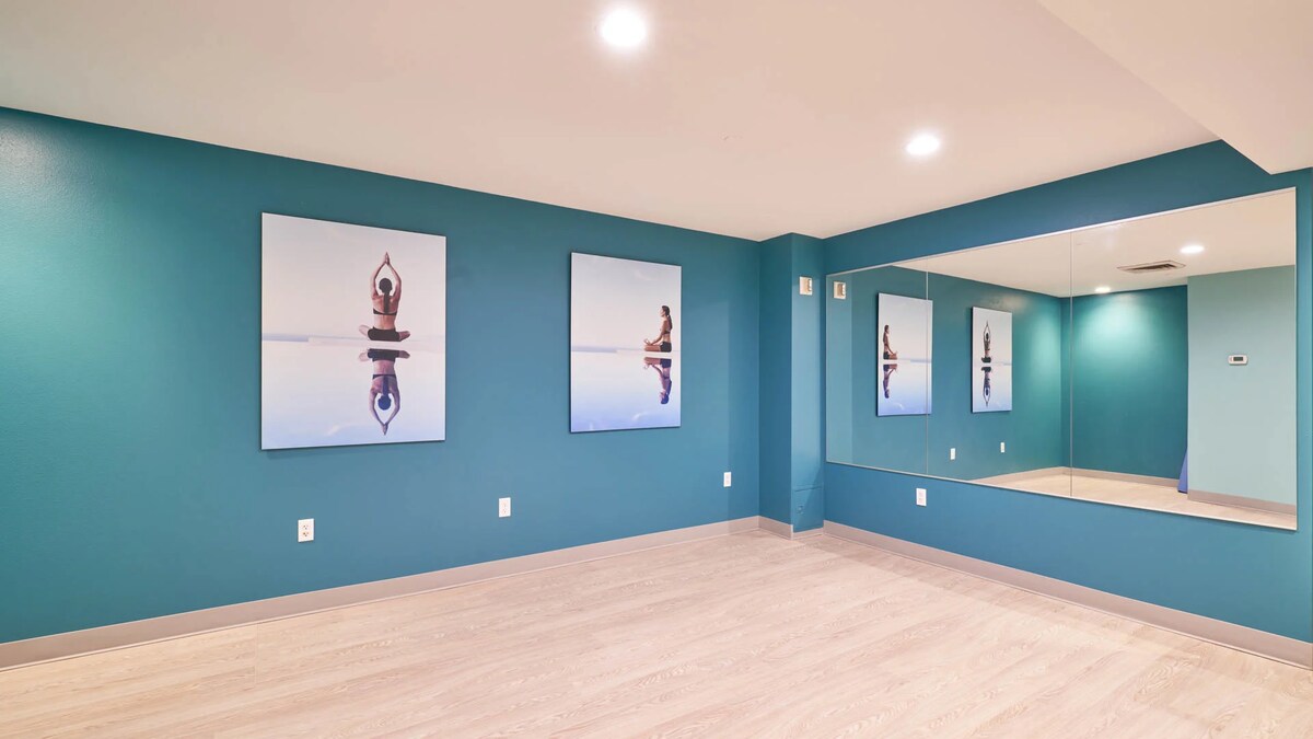 Modern Executive Suite
