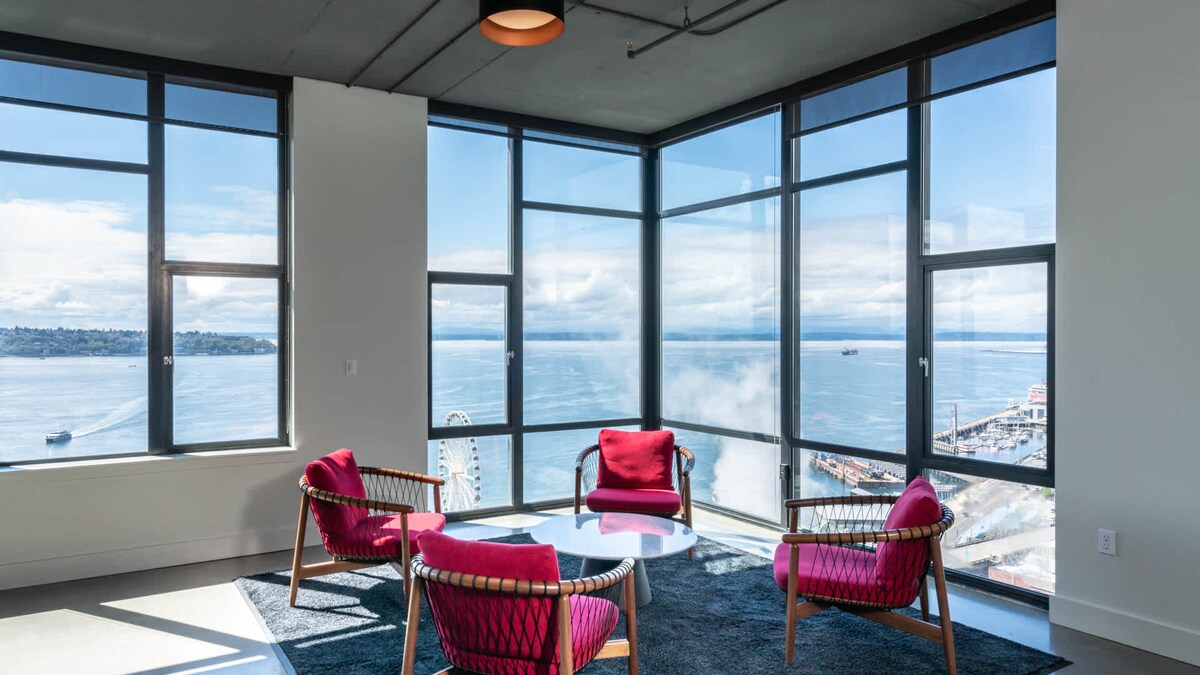 Modern Executive Suite