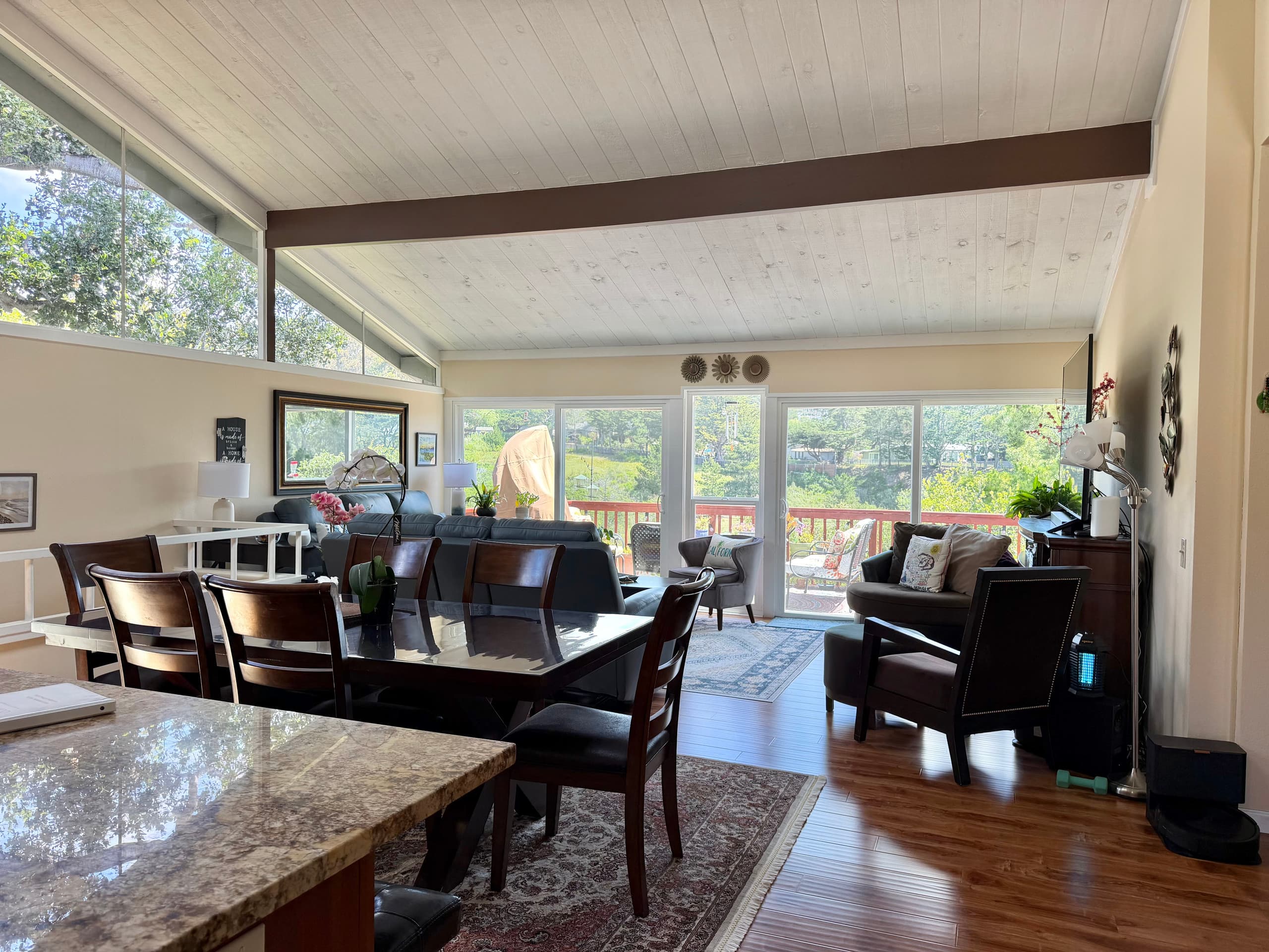 Hatton Canyon Views, Private Entrance, Near Beach - Photo 8