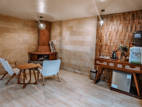 Munduk chalet house valley view fireplace