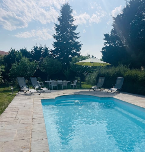 Dr. Pépé's Country House